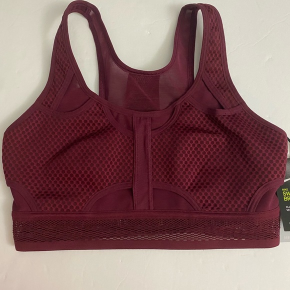 Nike Swoosh Ultrabreathe Sports Bra - Picture 4 of 6